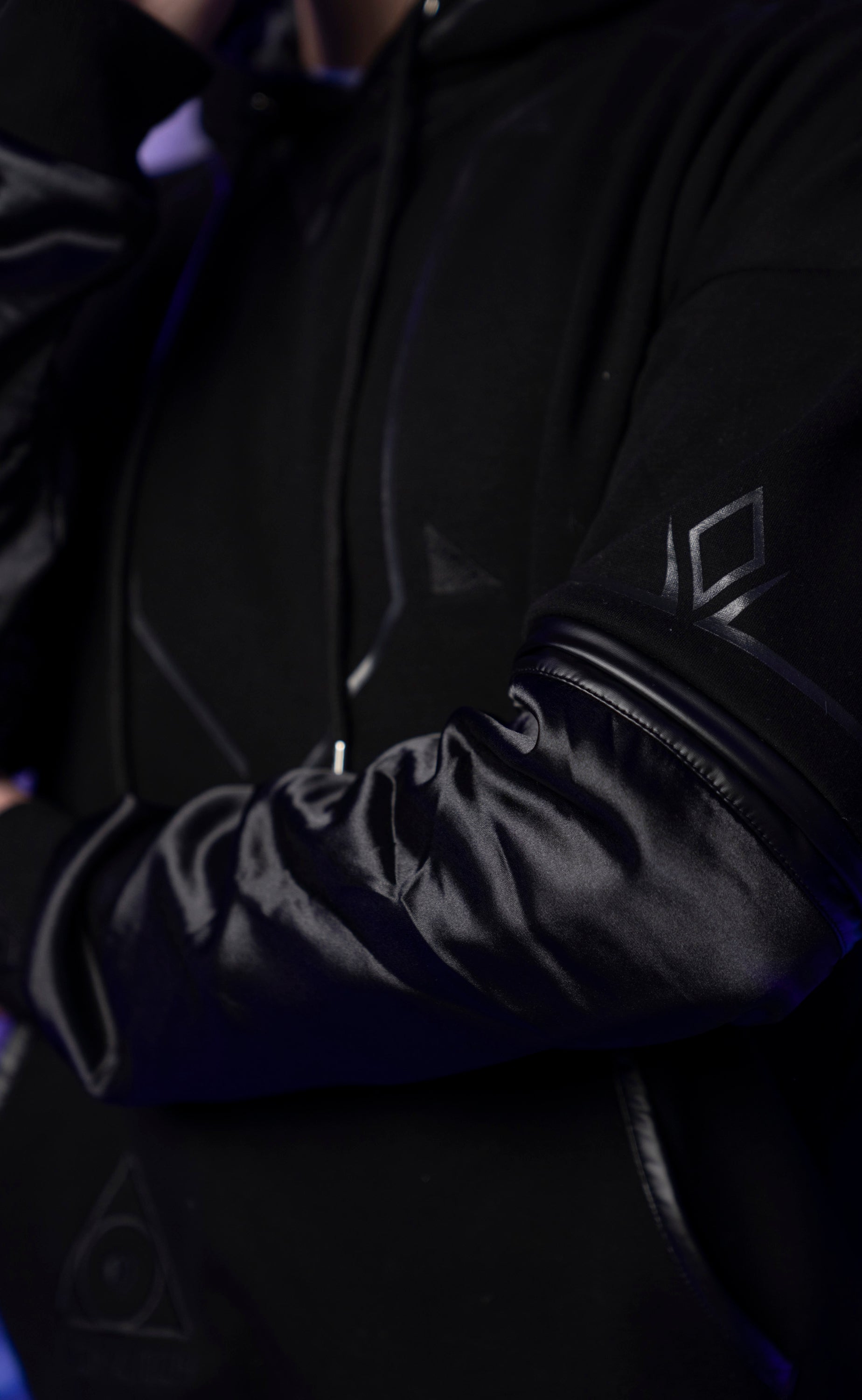 Wild Hoodie - Black – Fira XWear